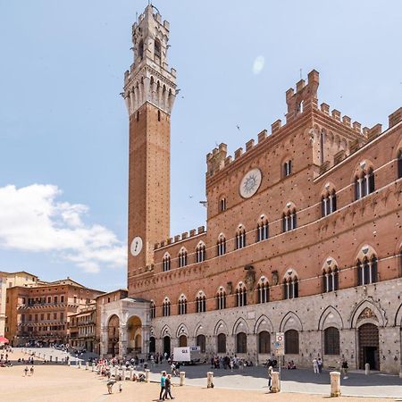 Charme Centro Storico Apartment Siena Luaran gambar