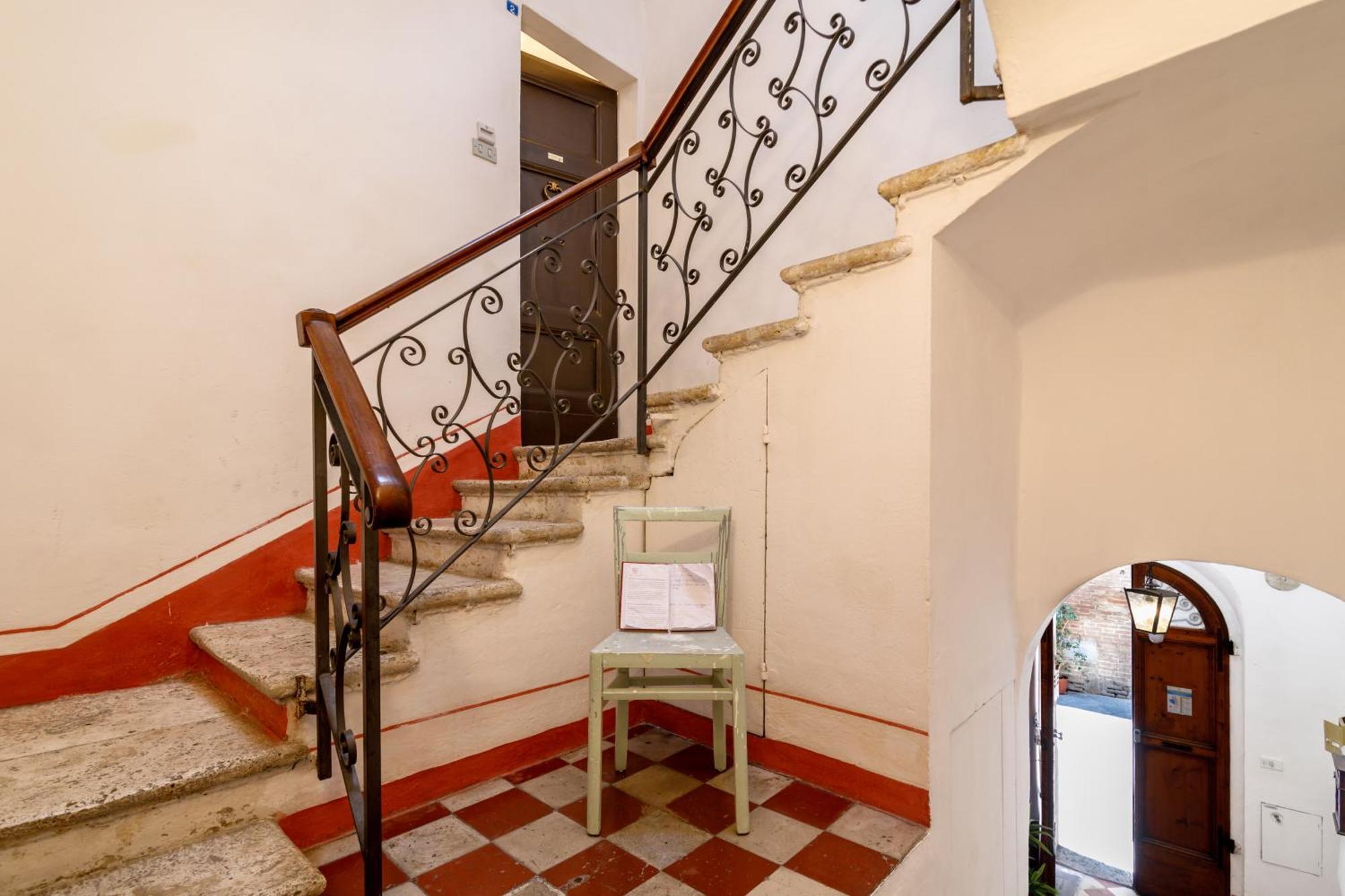 Charme Centro Storico Apartment Siena Luaran gambar