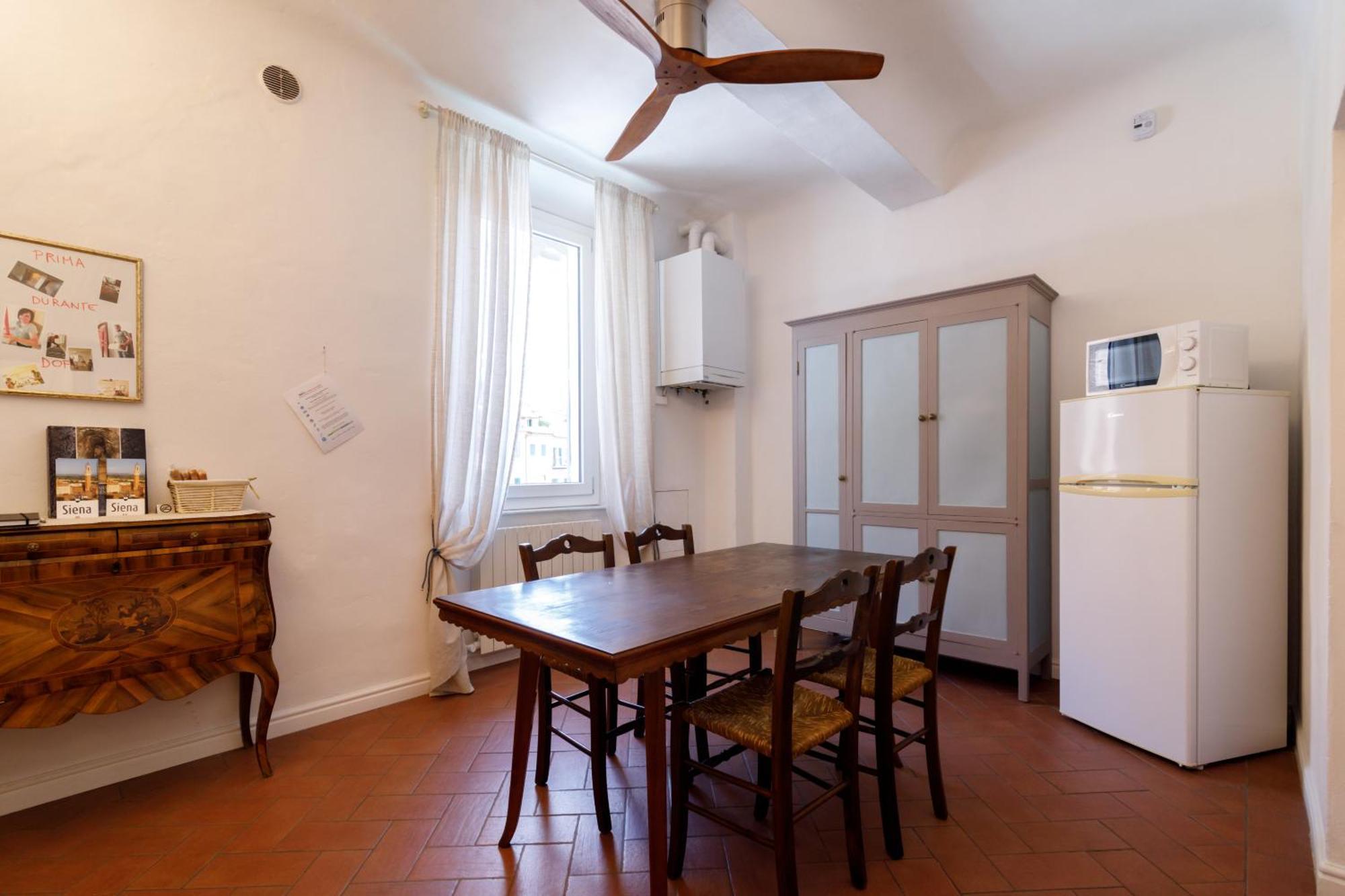 Charme Centro Storico Apartment Siena Luaran gambar