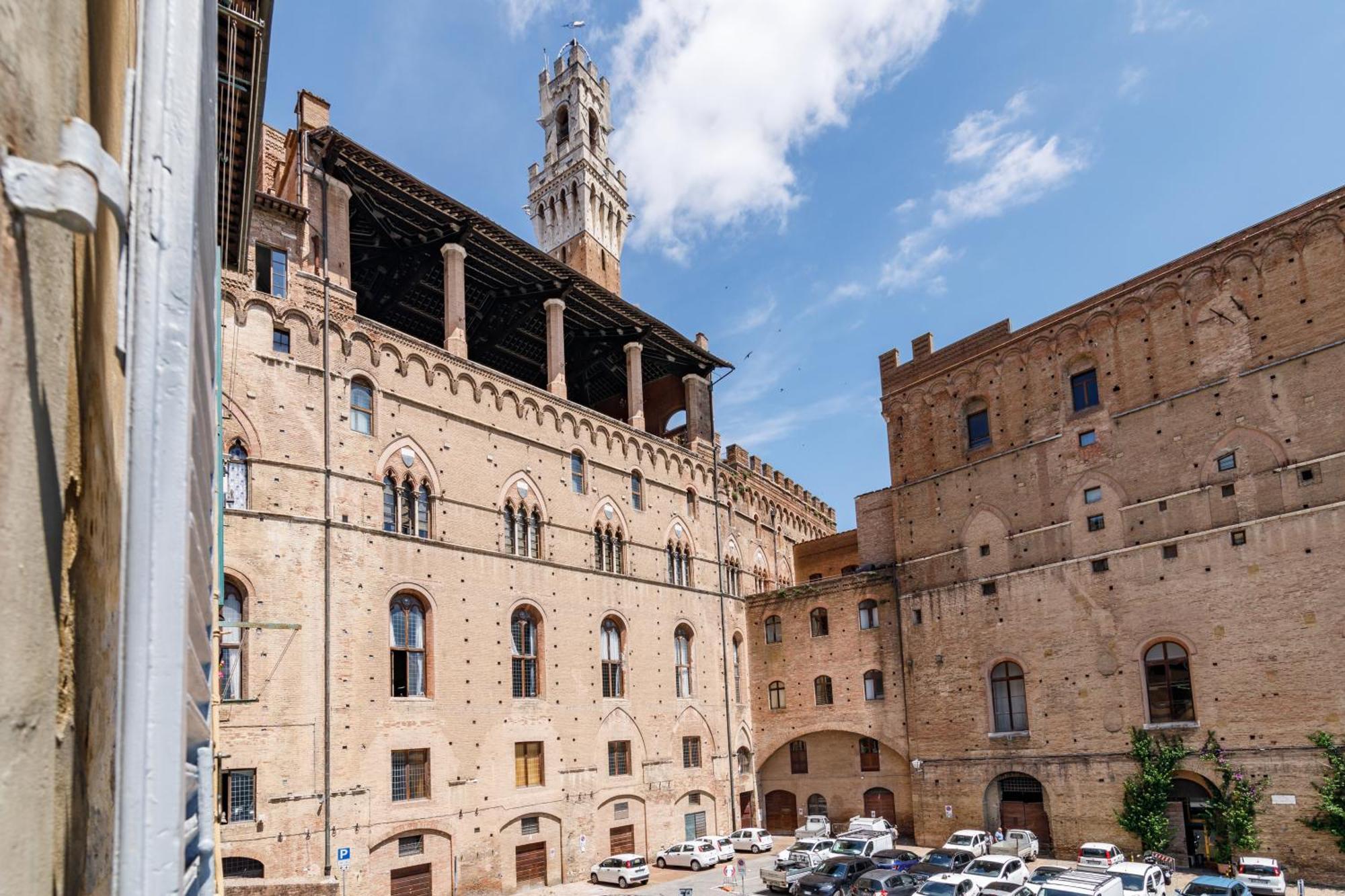 Charme Centro Storico Apartment Siena Luaran gambar